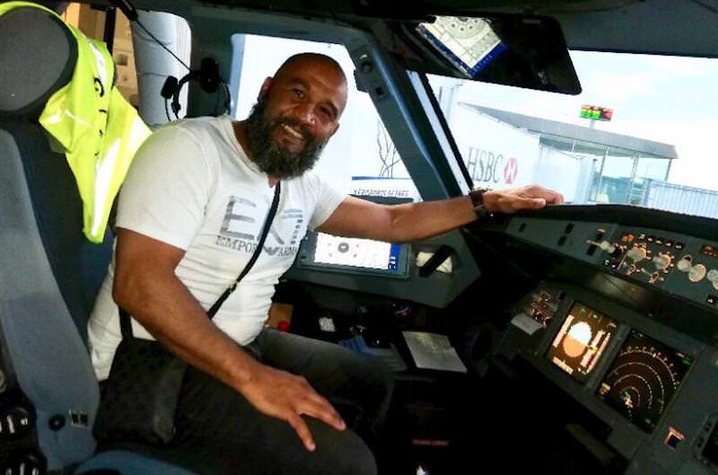 un fost boxer a împiedicat deturnarea unui avion