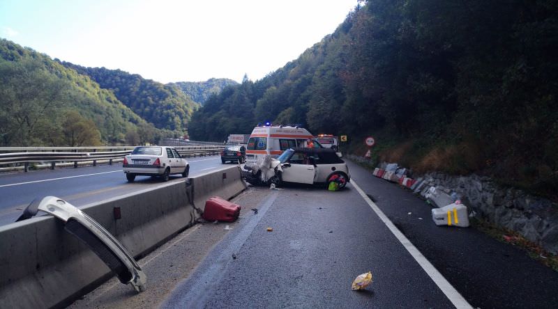 FOTO Accident pe Valea Oltului - Este al treilea în același loc