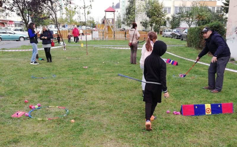 lecții gratuite de golf pentru copiii din sibiu - în weekend în parcul sub arini