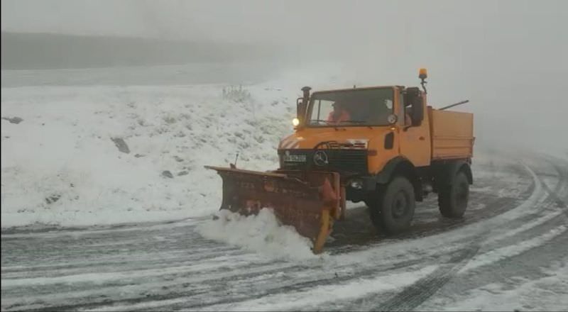 video – iarnă autentică în centrul româniei – cum au acționat drumarii