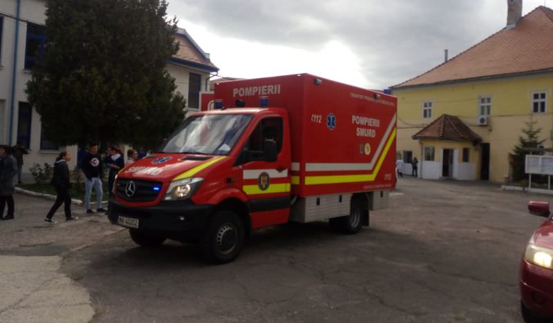 update foto video panică la liceul lia din sibiu - elevii evacuați și duși la spital