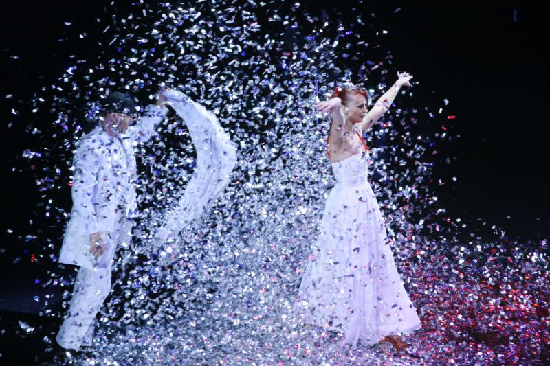 haute couture și magie pe scena teatrului gong