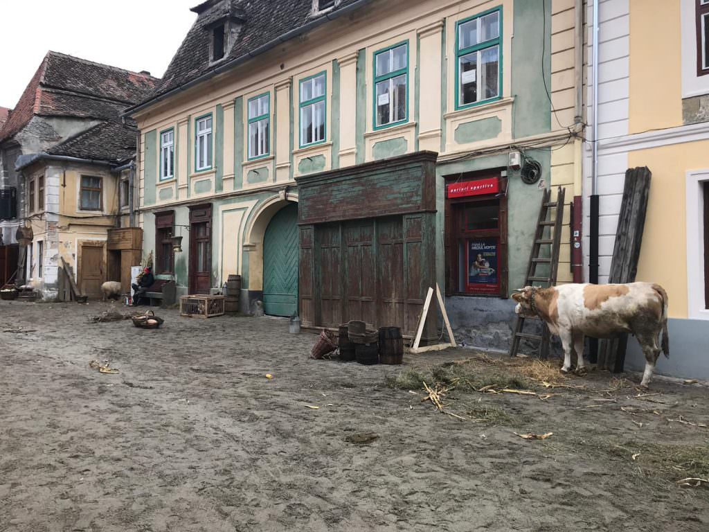 foto sibiu - platou de filmare pentru o reclamă la o mașină de lux