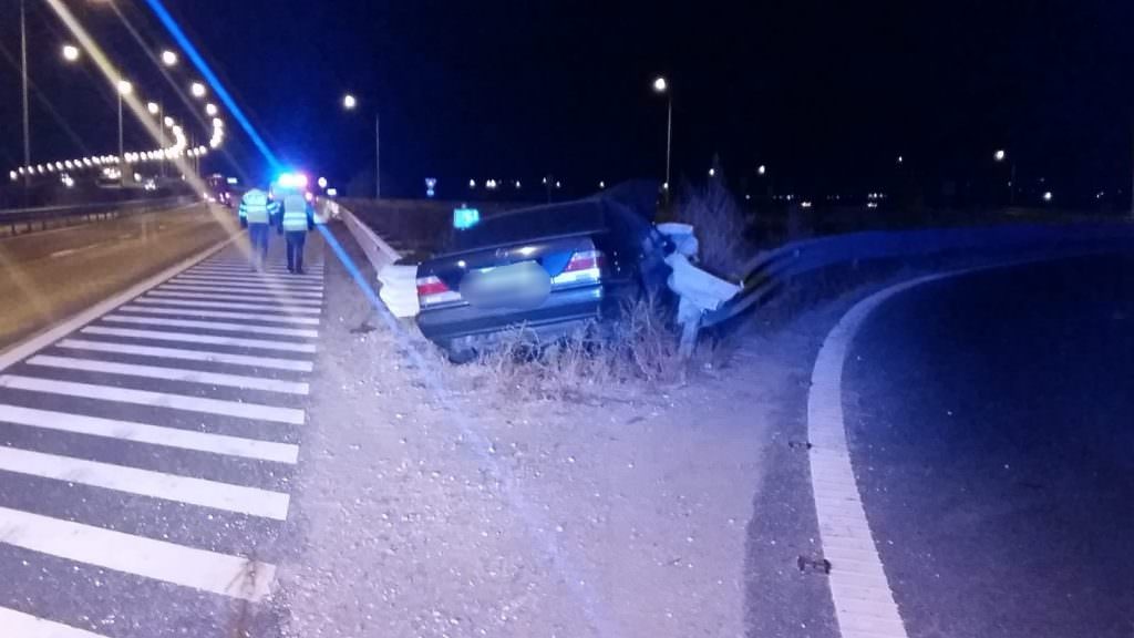 foto accident pe autostradă la sibiu - două persoane rănite