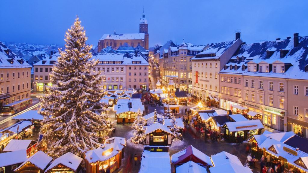 cele mai spectaculoase târguri de crăciun în această iarnă în europa
