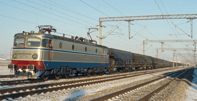 sindicalist: „trenurile de marfă circulă cu 17 kilometri pe oră din lipsa investițiilor”
