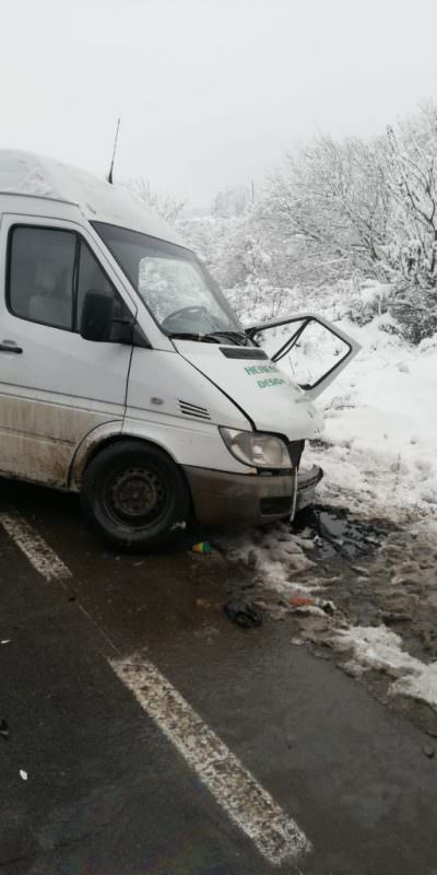 UPDATE FOTO Accident pe DN1 la Cristian - Doi oameni răniți