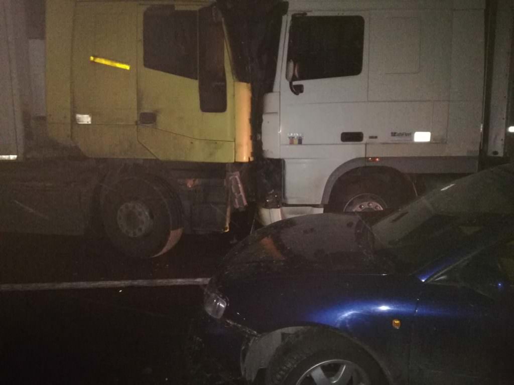 foto - accident grav cu doi răniţi pe valea oltului