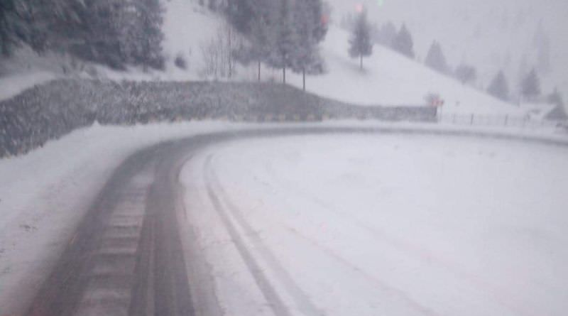 foto - ninge în județele învecinate și estul județului sibiu. drumarii pregătiți să intervină