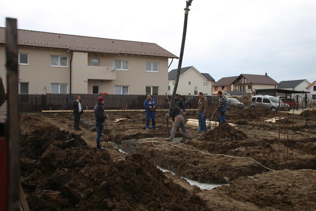 foto se construiește o grădiniță în cartierul arhitecților - nu e făcută de primărie