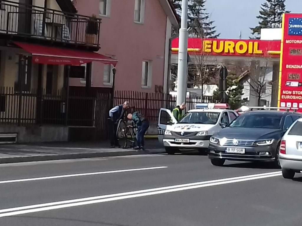 update foto biciclist izbit în plin de o mașină pe trecerea de pietoni pe milea