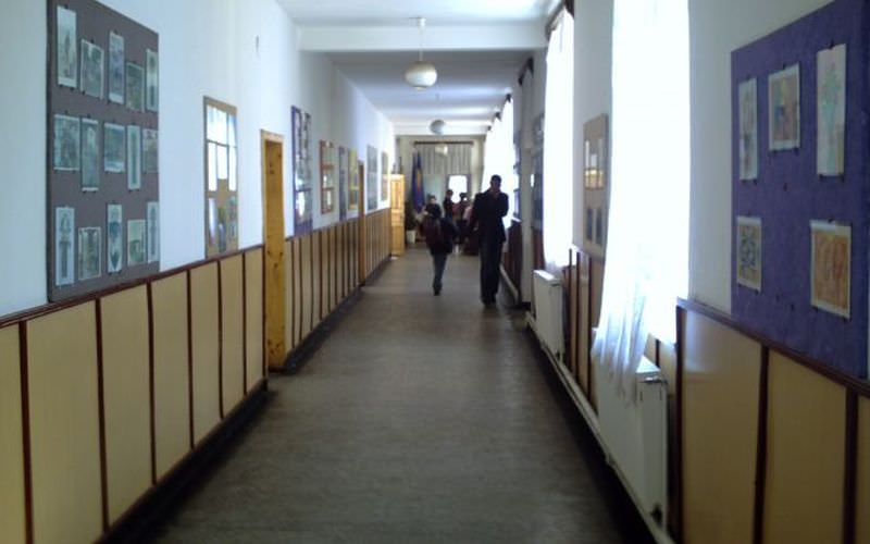 tânărul care a jefuit o școală din cisnădie a fost reținut pentru 24 de ore