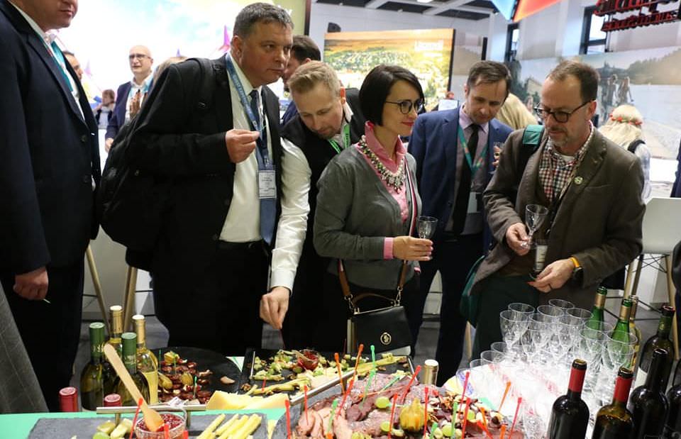 foto vinurile și gastronomia din sibiu, promovate la târgul de turism de la berlin