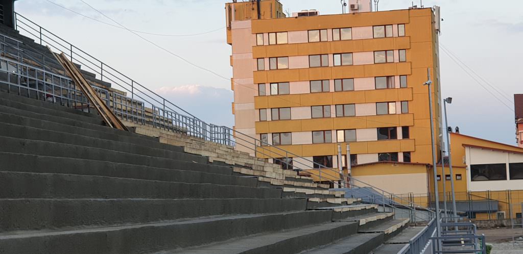 video foto - cum arată acum stadionul municipal - va fi gata până în 15 aprilie?