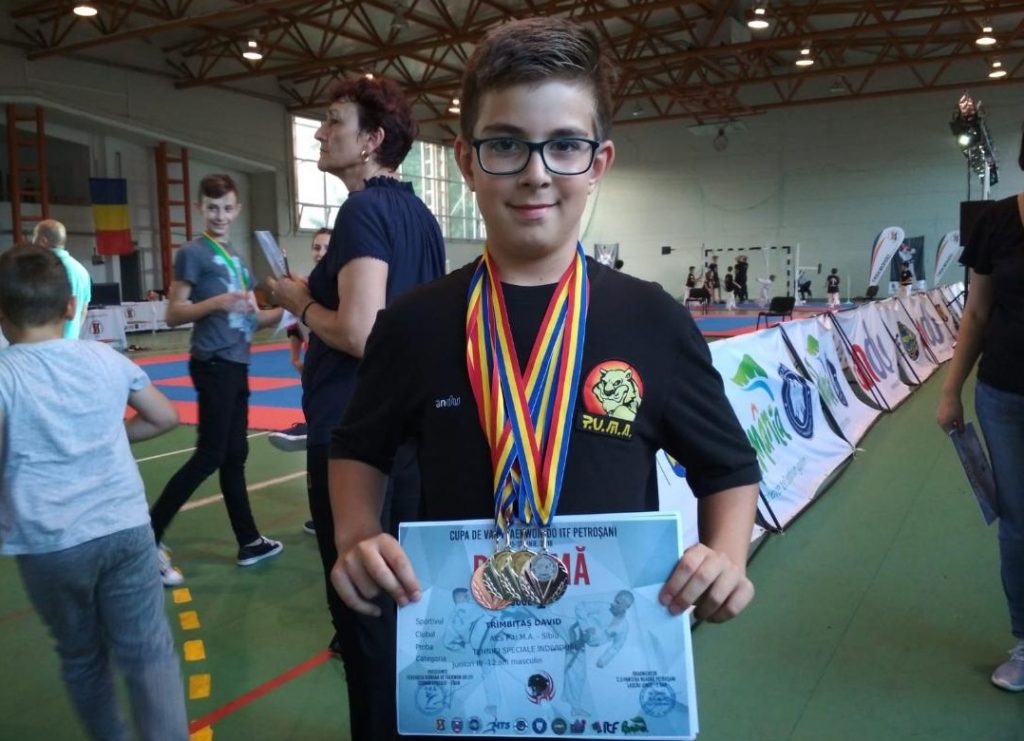 Povestea unui mic campion - Sibianul David Trînbițaș are peste 60 de medalii în aproape șase ani de Taekwon-Do