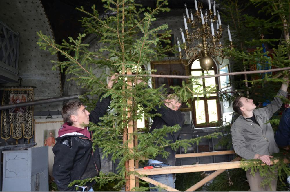 foto obicei în numele lui iisus păstrat de sibienii din galeș