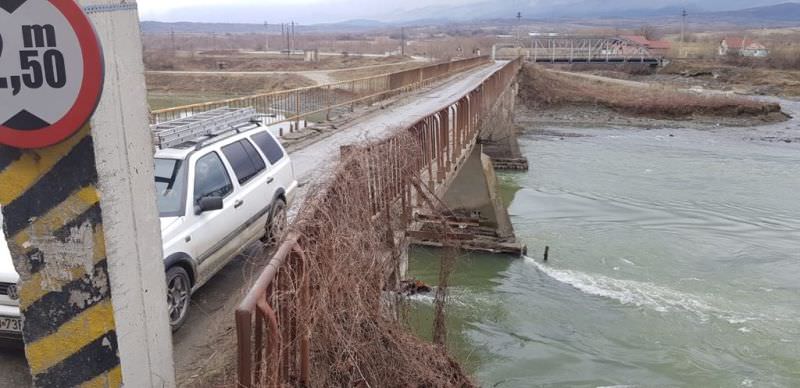 foto se deschide un nou drum peste olt între tălmaciu și racovița