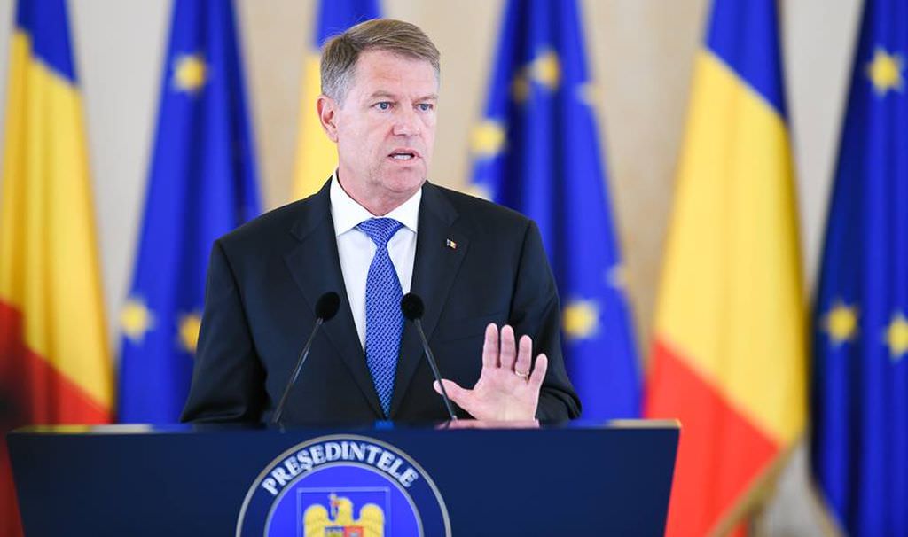 președintele iohannis îi îndeamnă pe români să voteze la referendum