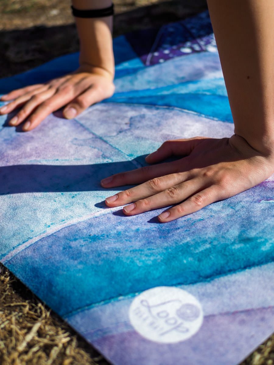 foto sesiuni de yoga la festivalul vino în parcul tineretului