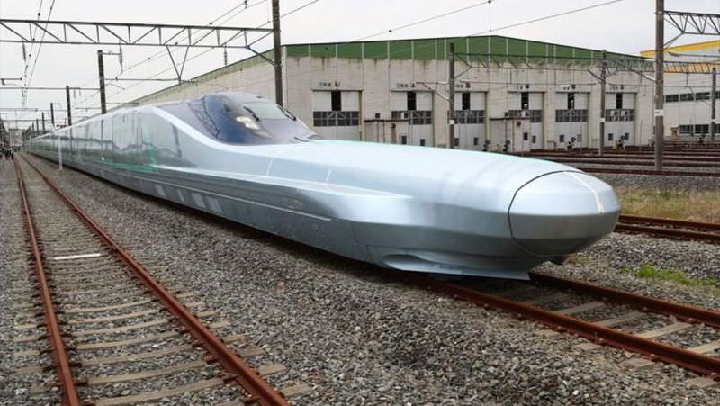 cel mai rapid tren din lume a fost testat în japonia - merge cu 320 kilometri pe oră