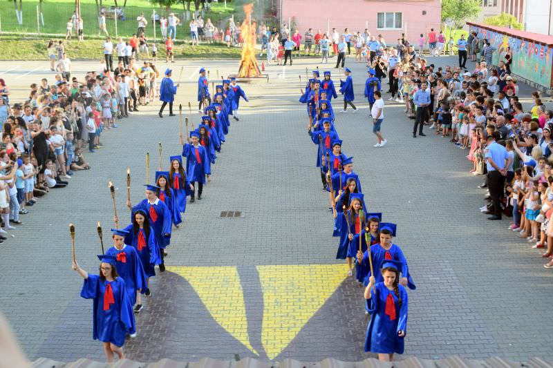 foto - moment unic la final de școală în copșa mică