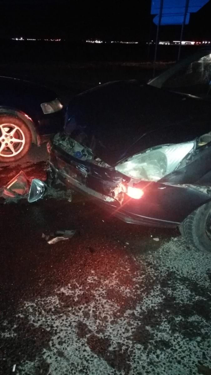 FOTO - Accident la ieșirea din Sibiu - O tânără de 23 de ani rănită