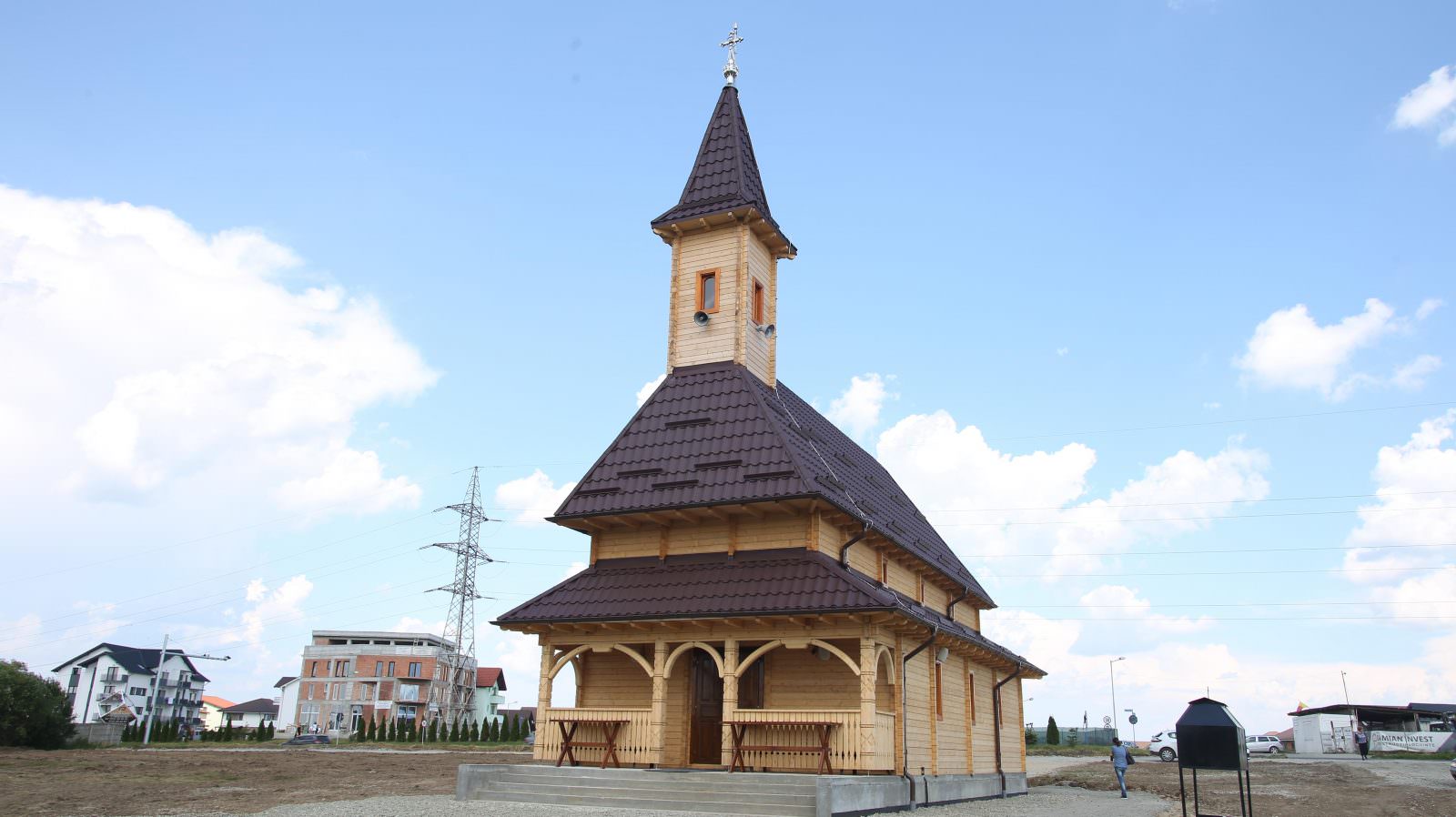 foto - biserica din cartierul arhitecților, binecuvântată - urmează construirea unei grădinițe