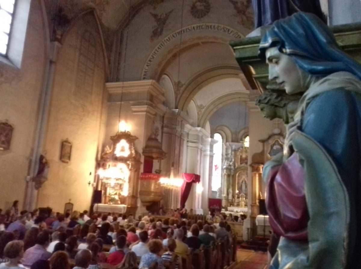 video foto - câştigătorul de la vocea portugaliei face senzaţie în bisericile din sibiu