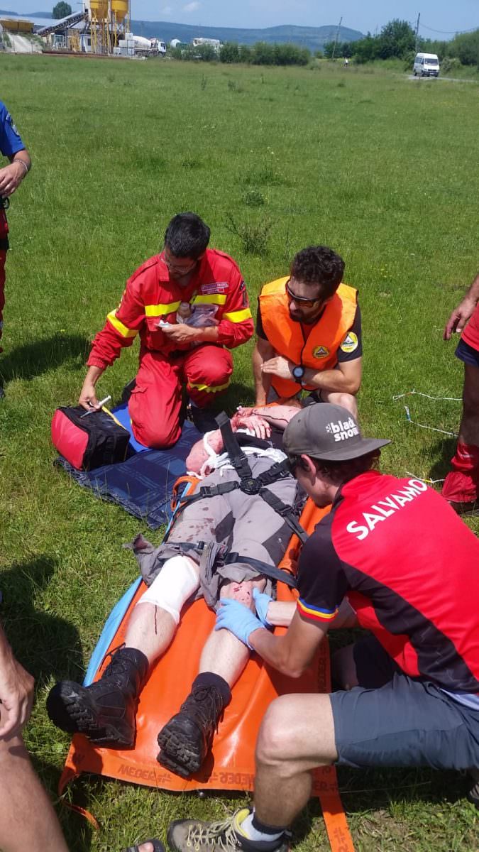 update video foto turist străin rănit în apropiere de lacul avrig – intervin salvamontiștii