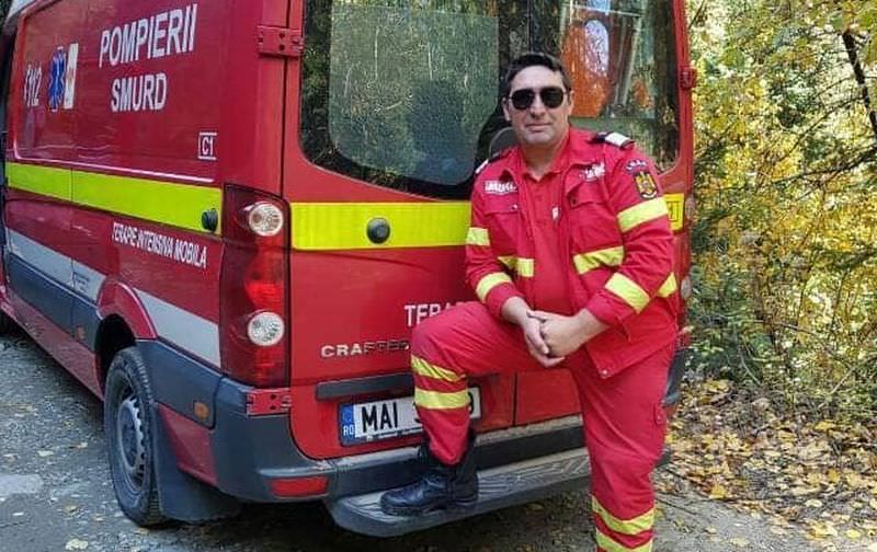 foto pompier sibian aflat în timpul liber - a oferit primul ajutor motociclistului rănit pe milea