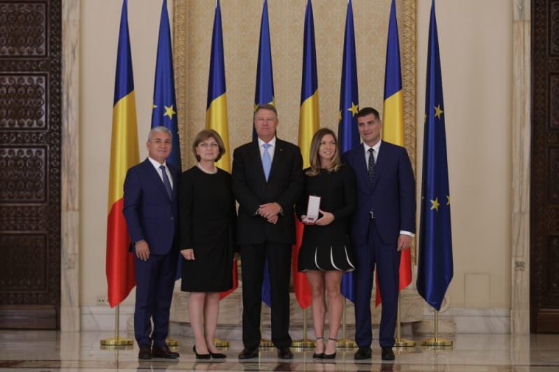 video foto simona halep a fost decorată de președintele iohannis - a primit ordinul „steaua româniei”