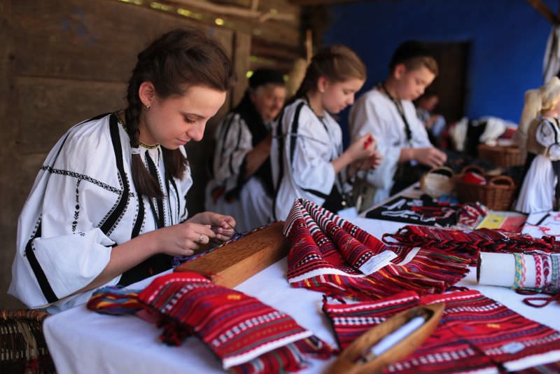 începe unul dintre cele mai frumoase evenimente din muzeul în aer liber de la sibiu