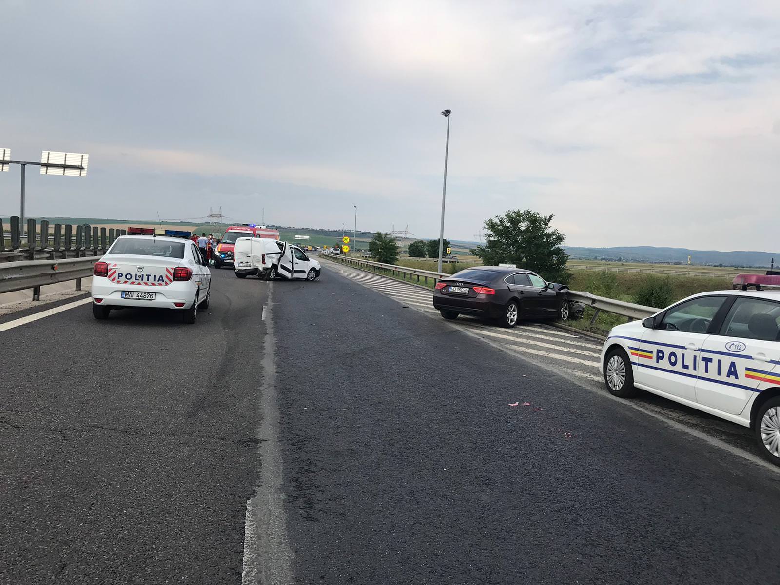 Un carambol a blocat două ore un sens al autostrăzii A1 la Sibiu