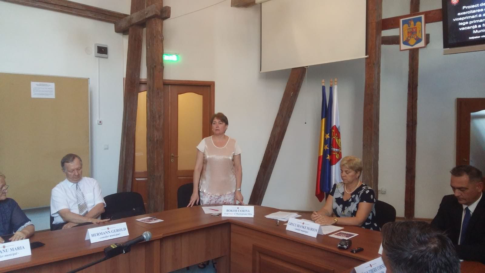 foto - astrid fodor, înlocuită în funcția de primar - corina bokor preia temporar atribuțiile