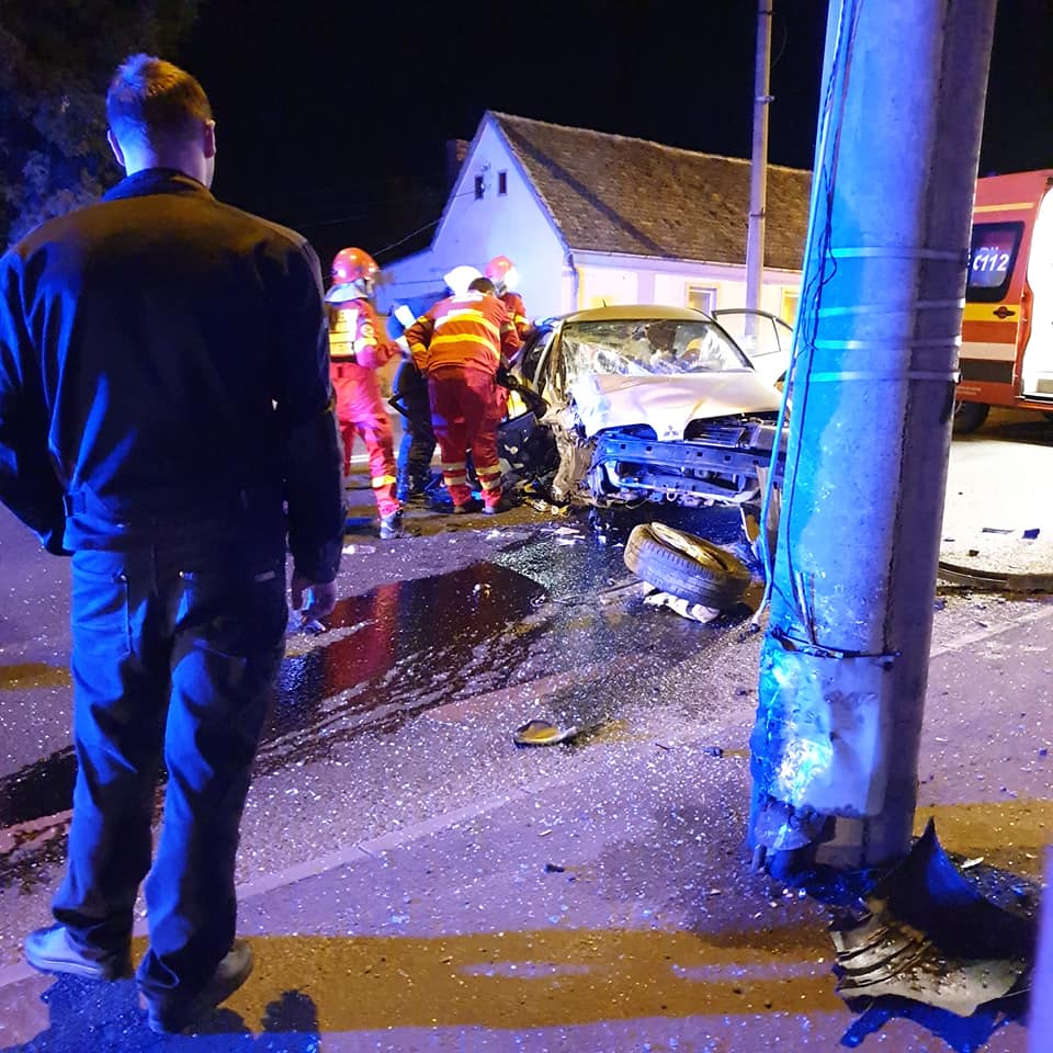 update foto accident pe șoseaua alba iulia - persoană încarcerată