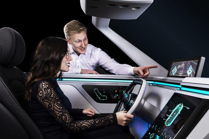 în direct: marquardt prezintă cockpitul mașinii viitorului - firma extinde centrul de cercetare și dezvoltare