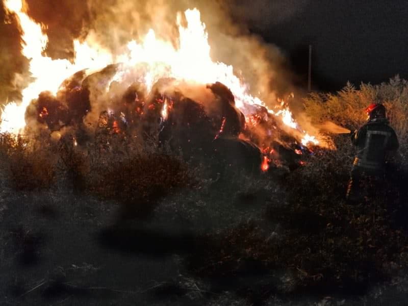 foto incendiu la cașolț - au ars 40 de tone de fân