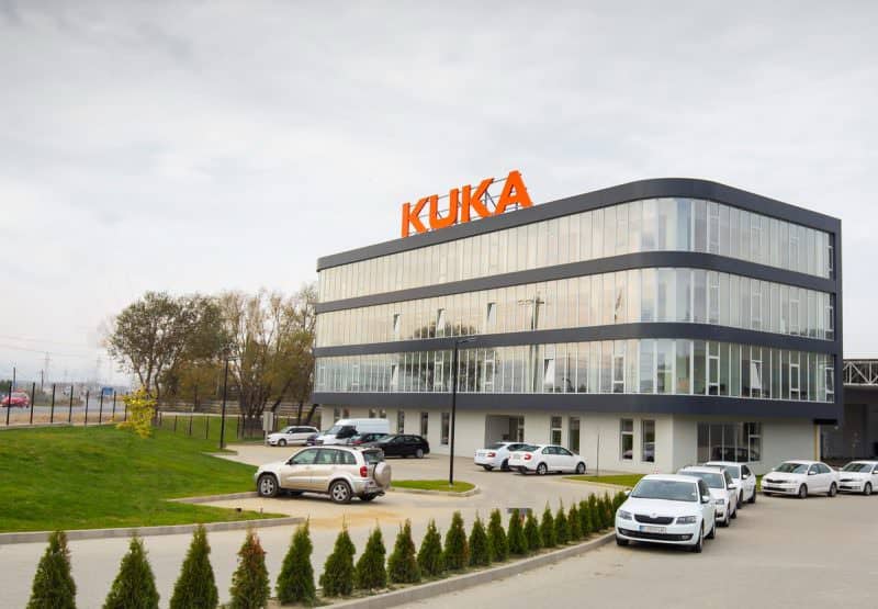  vino să ne cunoști! echipa kuka este dornică să te ghideze în lumea industriei automatizate