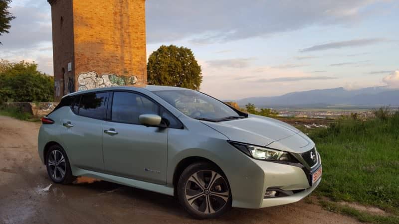 foto primul taxi electric din sibiu – condiții din „viitor” și plată cu cardul