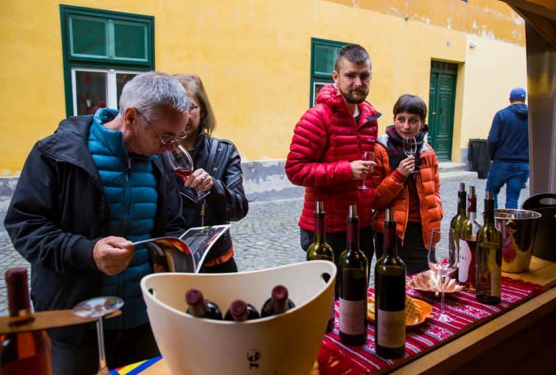 update - vinurile rafinate îți dau întâlnire la vinfest – pe cea mai frumoasă stradă din sibiu