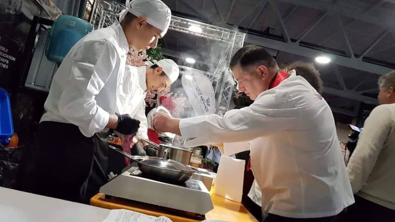 Încep înscrierile pentru etapa de la Sibiu a concursului gastronomic European Young Chef Award