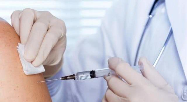 vaccinarea obligatorie aproape de a deveni lege în februarie