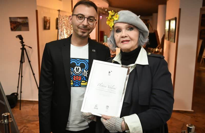 margareta pâslaru, primul ambasador al festivalului tânăr de la sibiu, recompensată cu „platina valorii”