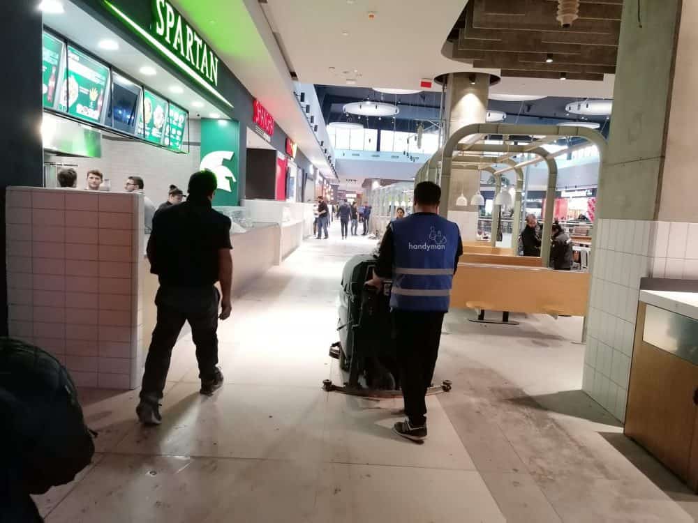 video foto cum arată primul mall din oraș - promenada sibiu se deschide la ora 10