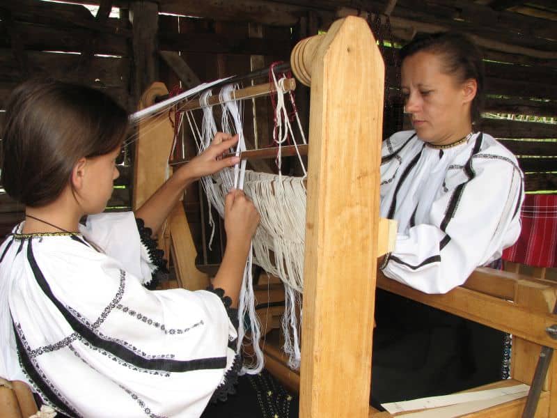 meșterul sibian rodica ispas reprezintă sibiul la craft residence