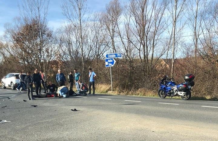 accident la ieșire de pe autostradă spre cisnădie - motociclistă lovită grav de o mașină