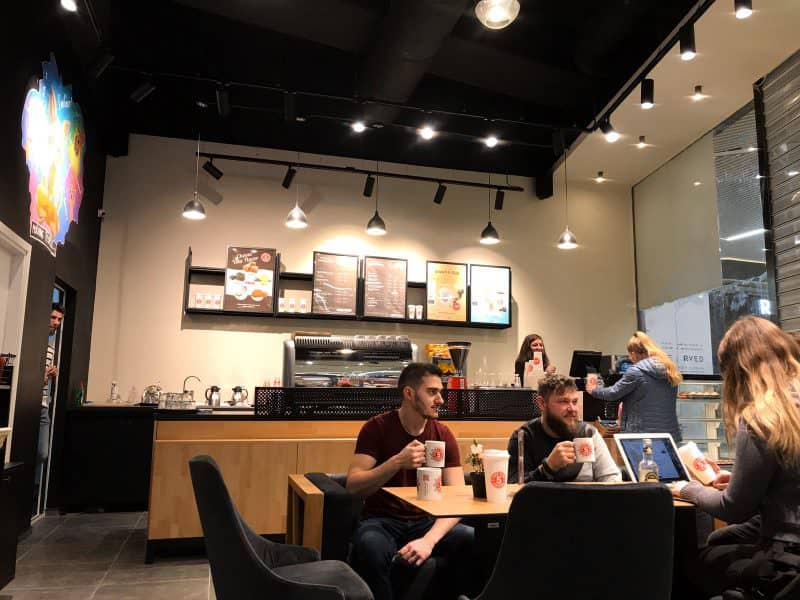 take 5 coffee – cafeaua cu aplicație mobilă din noul mall. cumperi, scanezi și câștigi