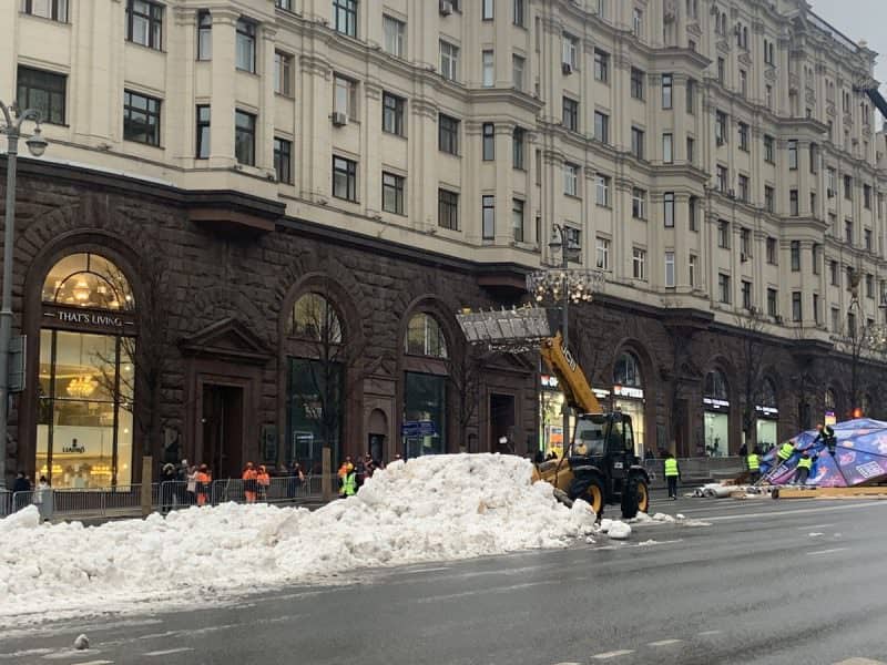 video foto - zăpadă artificială în moscova în cea mai caldă lună decembrie din ultimii 140 de ani