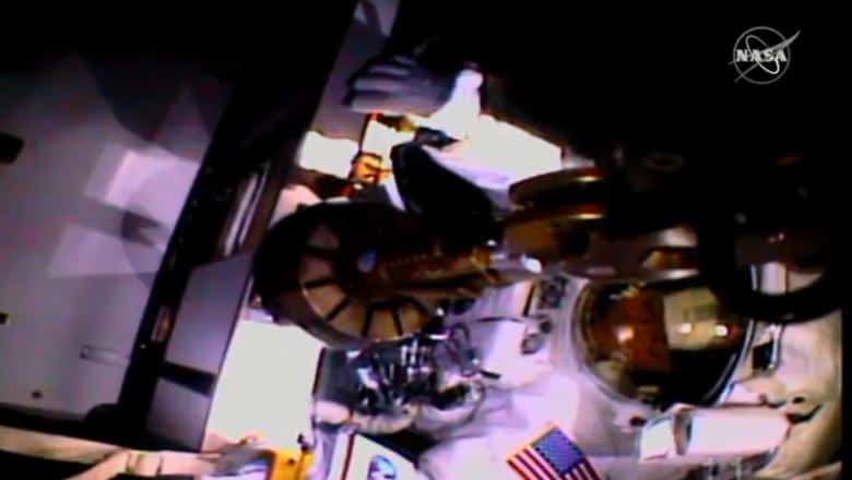 live video: primul echipaj feminin pe stația spațială internațională