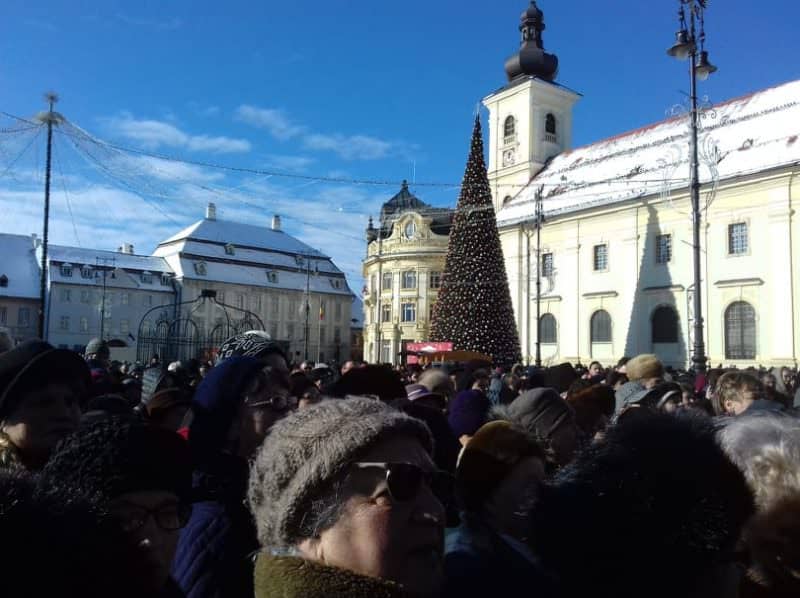 VIDEO FOTO Slujba de Bobotează la Sibiu - Peste zece mii de sibieni în Piața Mare